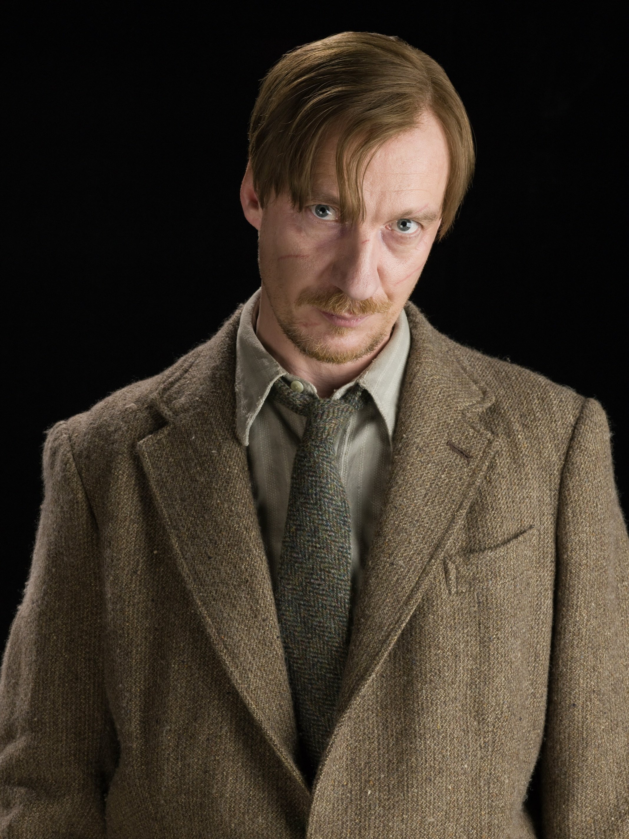 Remus_Lupin_(HBP_promo)_1